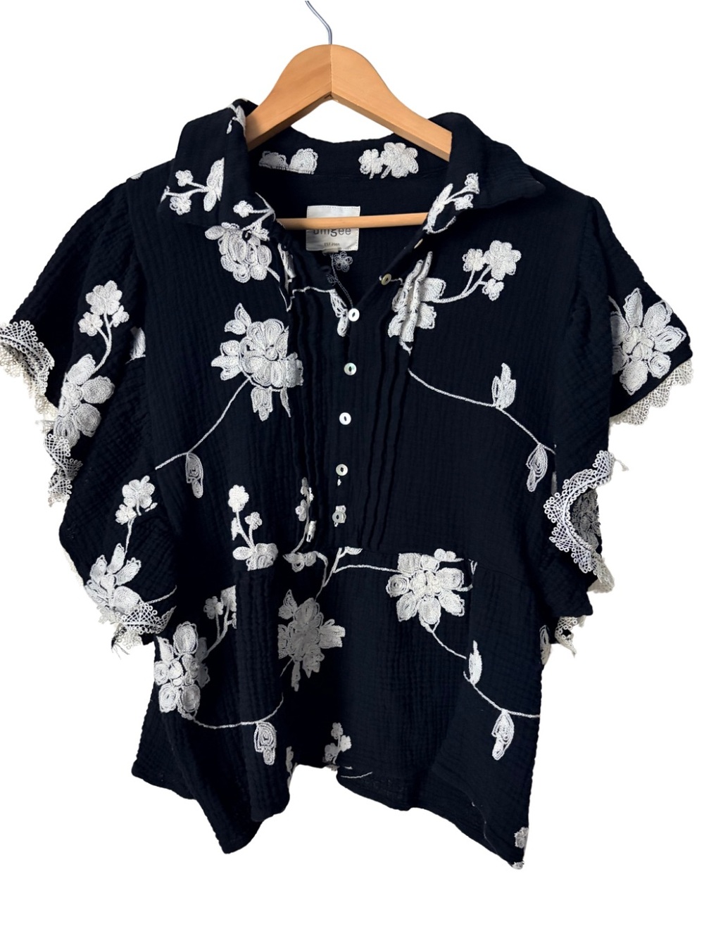 Umgee Black Short Sleeve Black and White Floral Tunic Top, Size Large